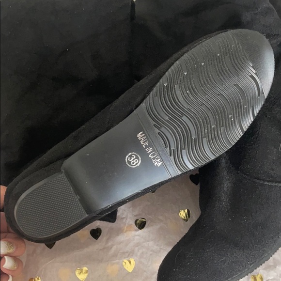 ✨NEW BLACK BOOTS✨ - Picture 2 of 3